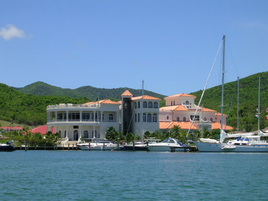 Jolly Harbour 1 capitainerie.jpg